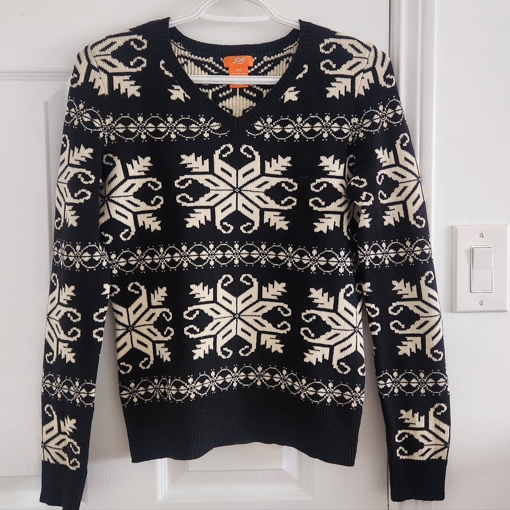 Joe Fresh Black and White V-Neck Sweater